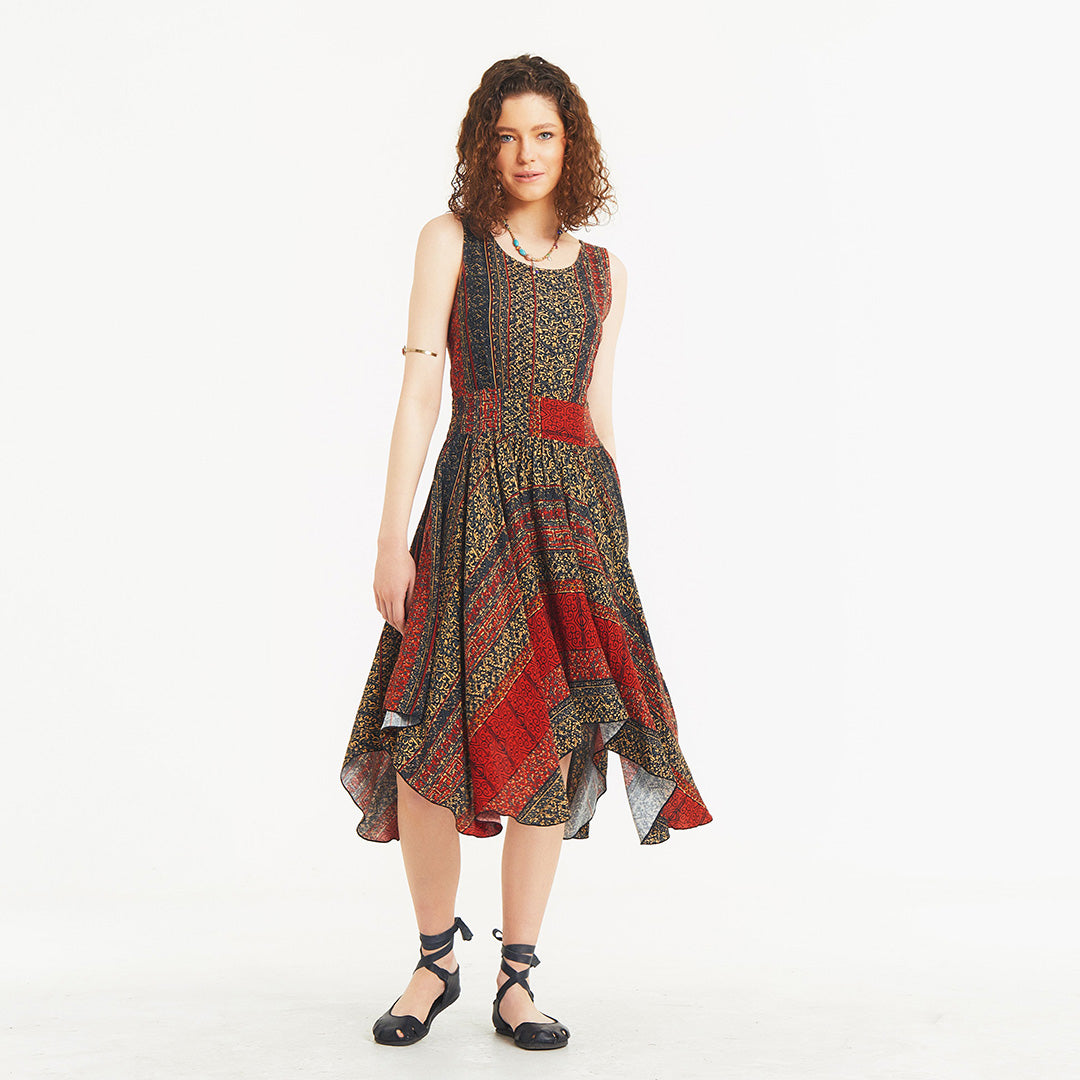 Asymmetrical Skirt Detail Etnic Print Dress