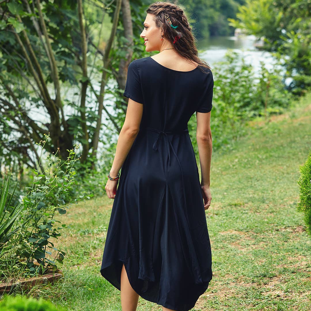 Round Neck Big Pockets Half Sleeve Black Dress