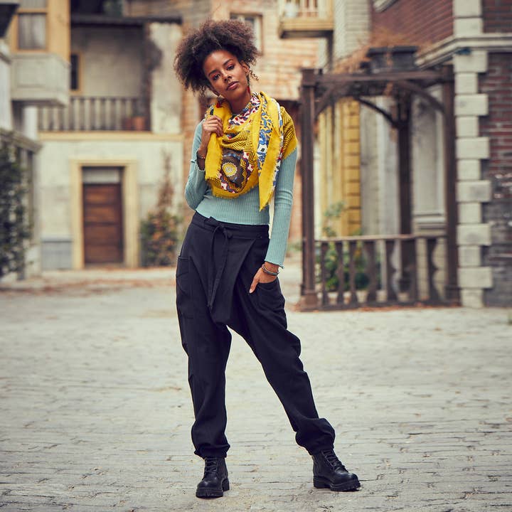 Bohemian Style Pocket Detail Casual Black Harem Pants