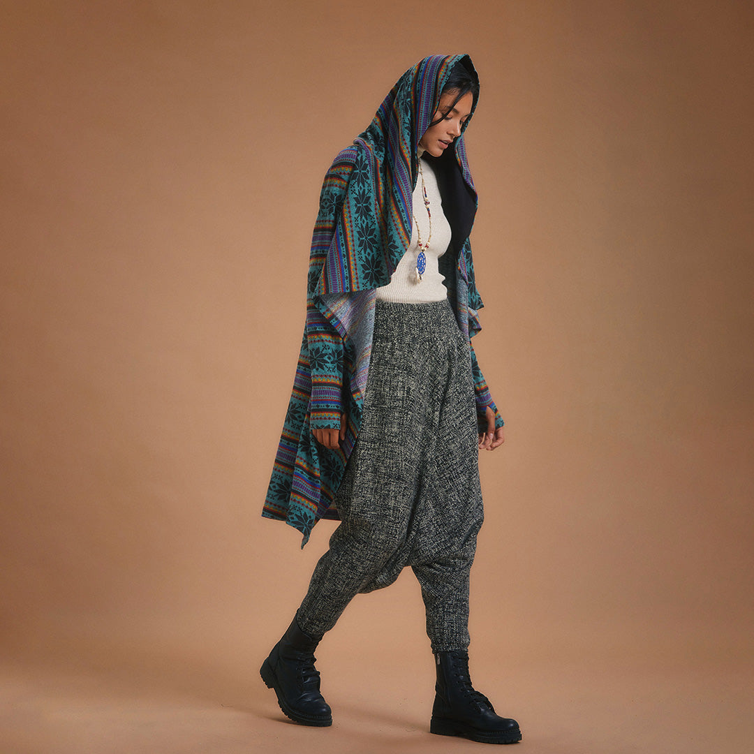 Hooded Collar Thumb Hole Detailed Pattern Cardigan Top