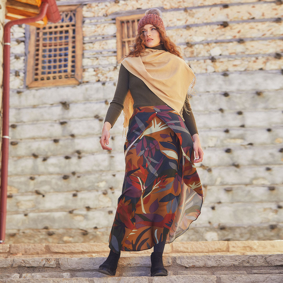 Easy Pull On Elastic Waist Printed Long Slit Skirt